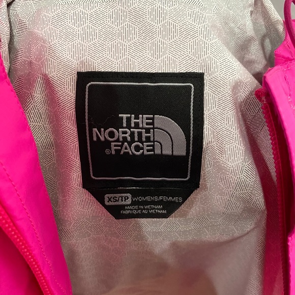 Northface Wind Breaker in Hot Pink- XS - Picture 3 of 3